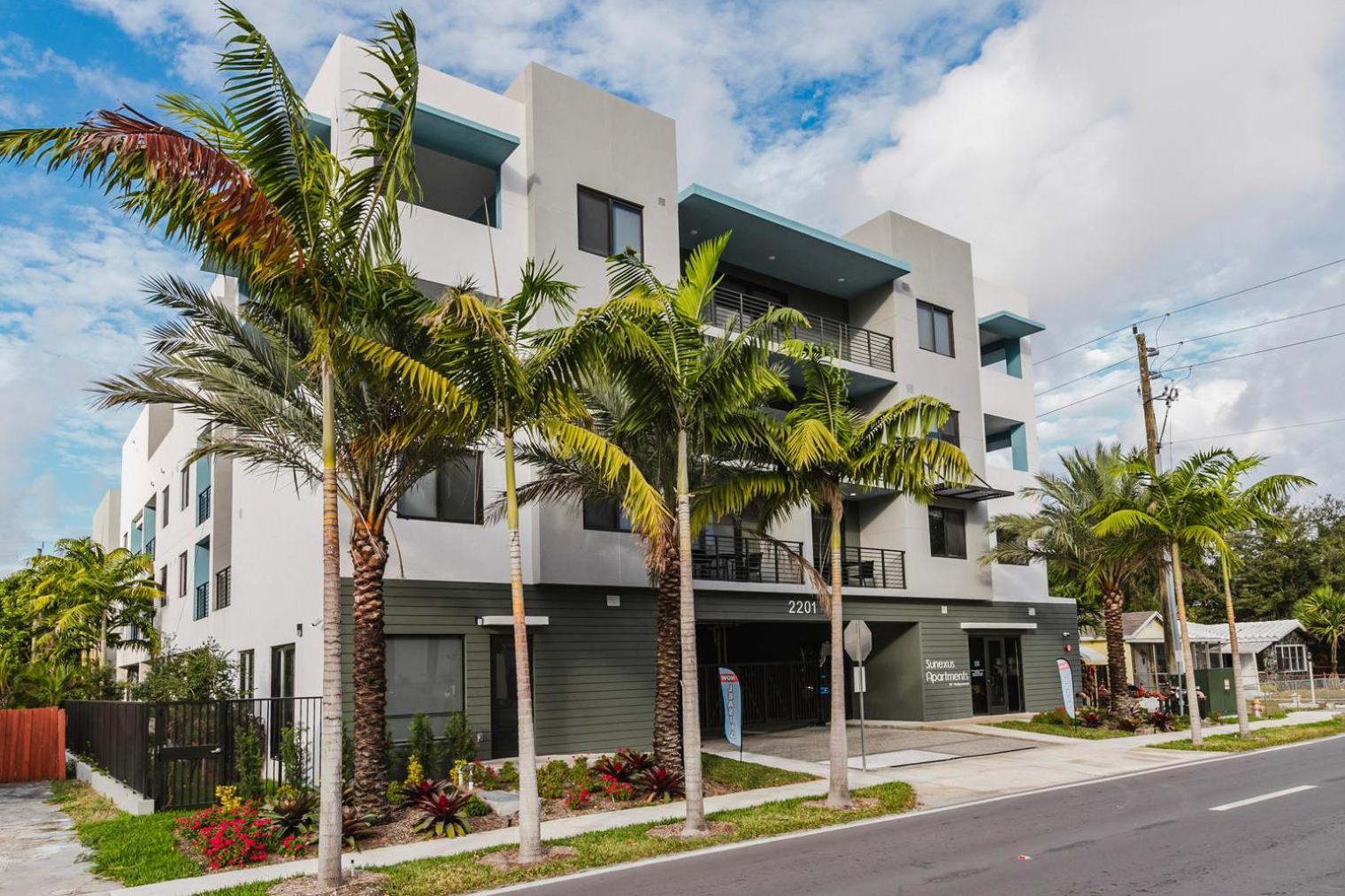 Blueground Hollywood Pool Wd Nr Beach Mia-120 Miami
